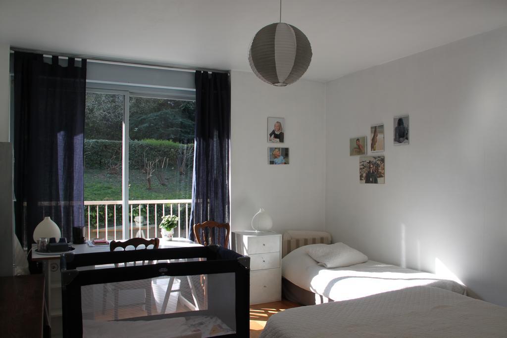 Les Hauts De Perrache Bed & Breakfast Sainte-Foy-les-Lyon Exterior photo